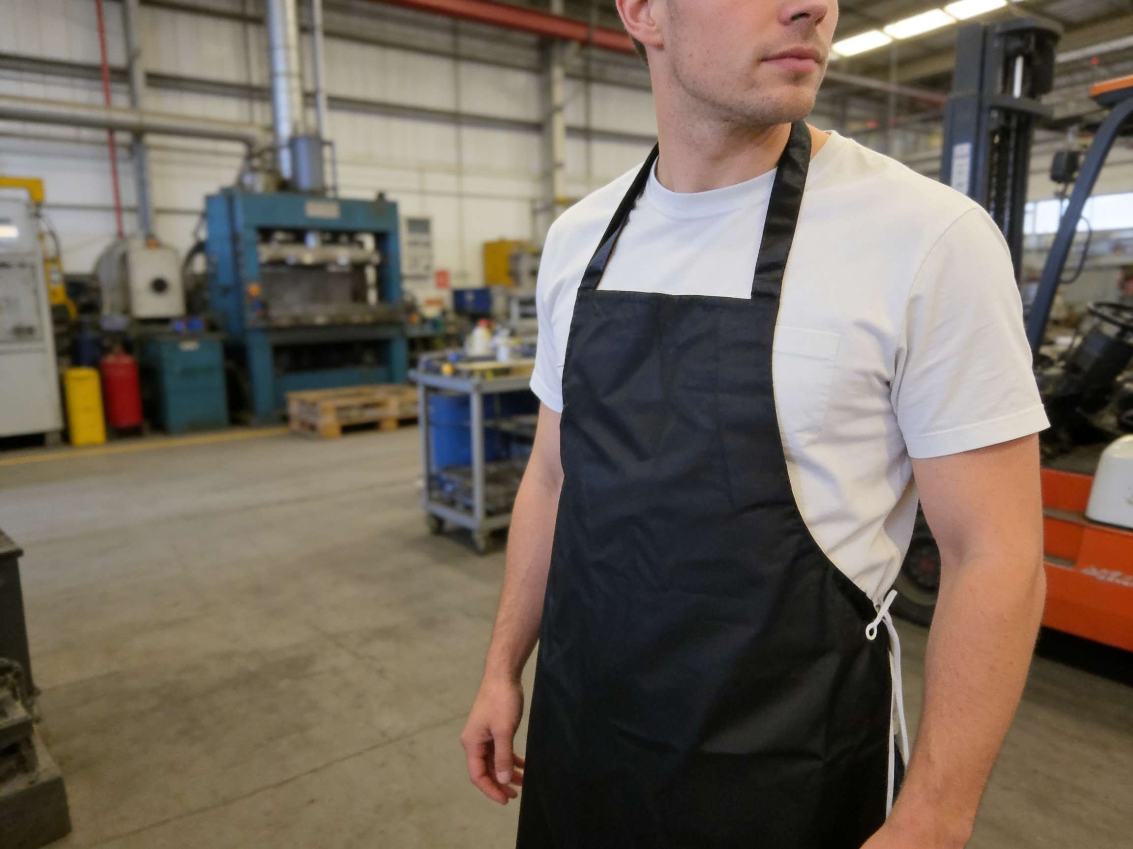 Black apron lifestyle